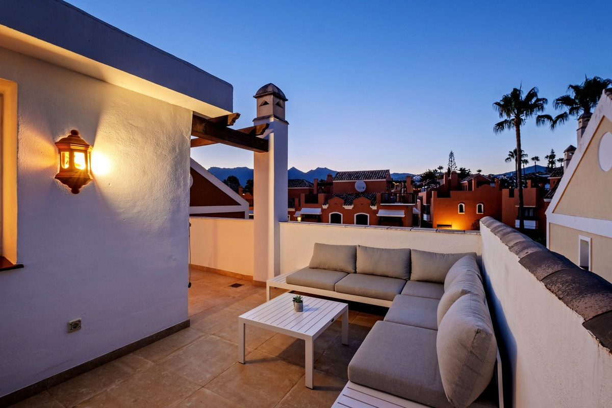 Huis te koop in Bahía de Marbella | 4 slaapkamers H5137585