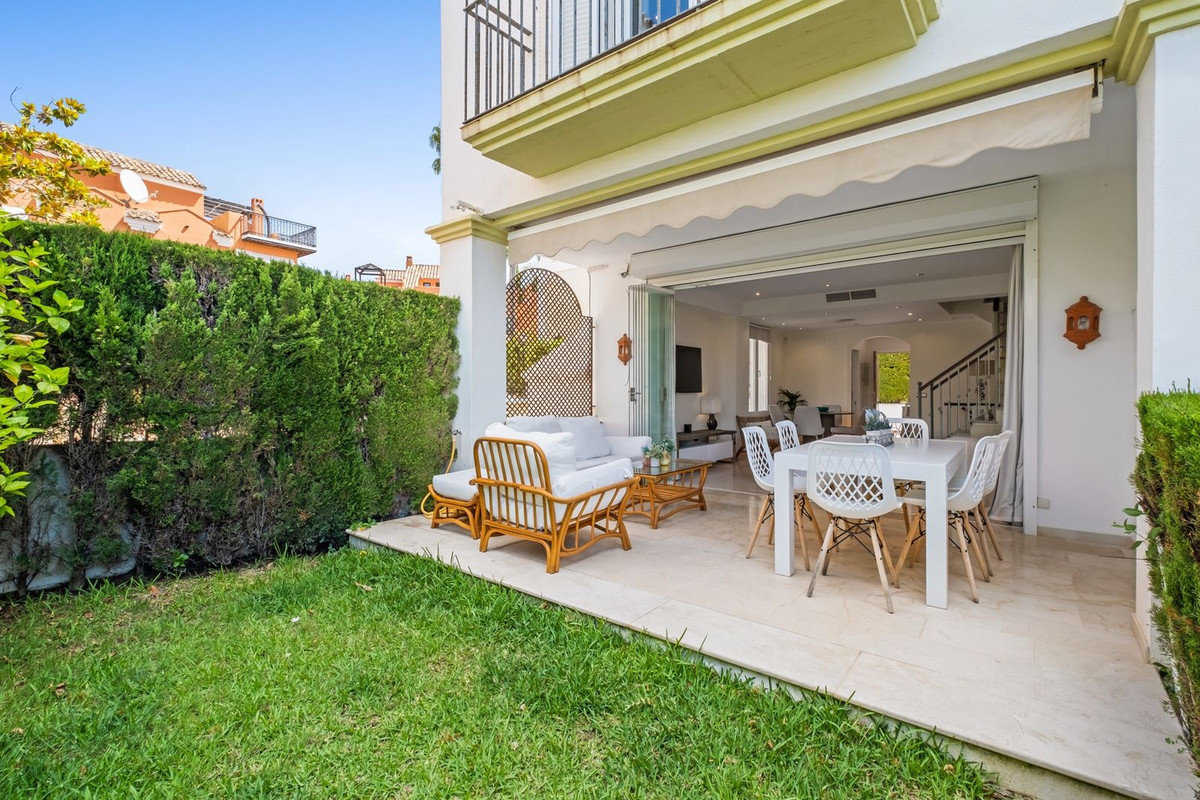Huis te koop in Bahía de Marbella | 4 slaapkamers H5137585