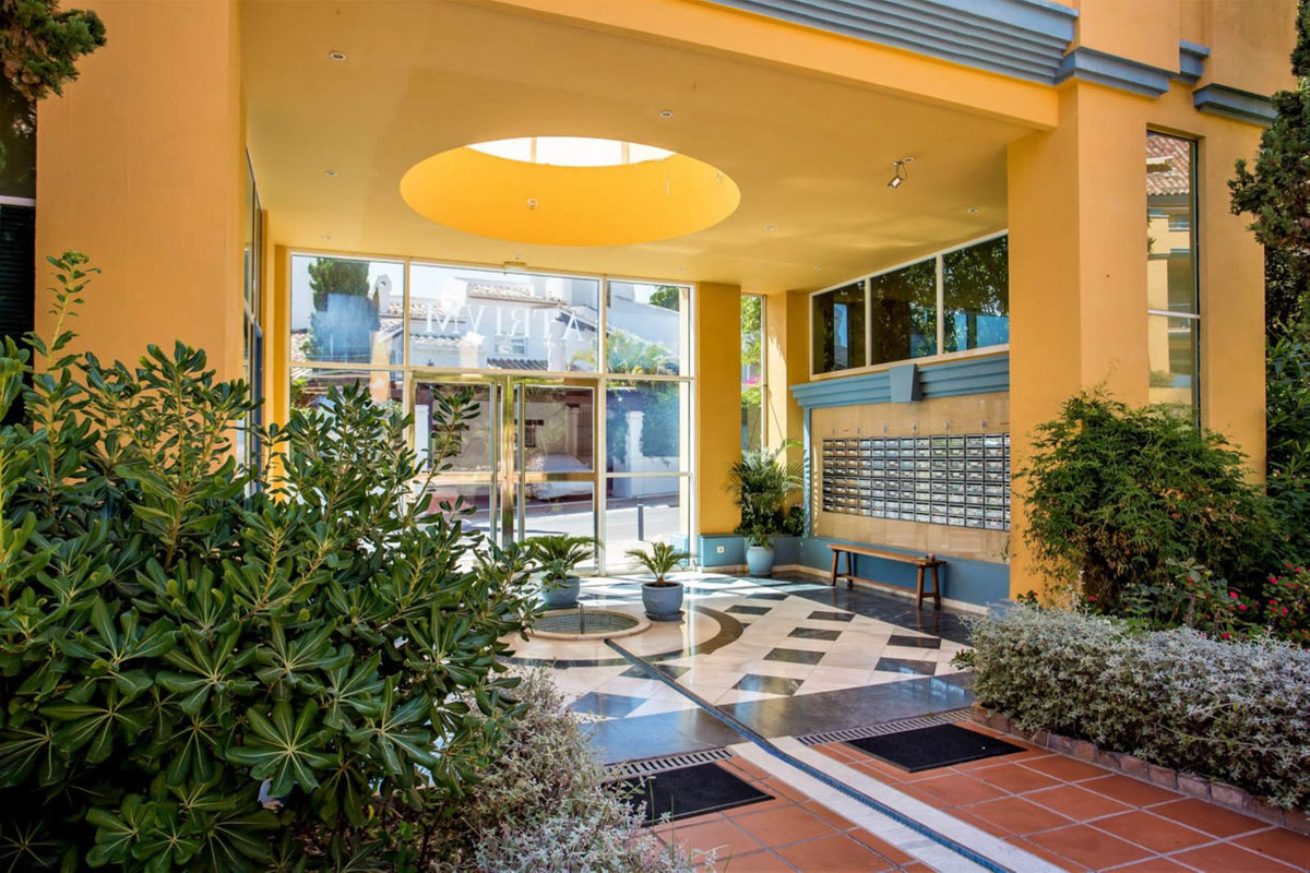 Appartement te koop in Bahía de Marbella | 2 slaapkamers H5152009