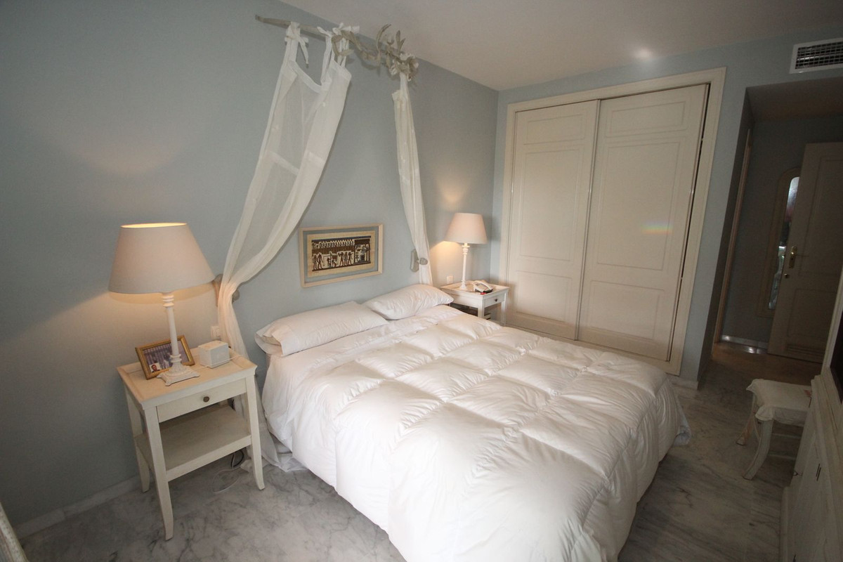 Appartement te koop in Bahía de Marbella | 2 slaapkamers H5152009