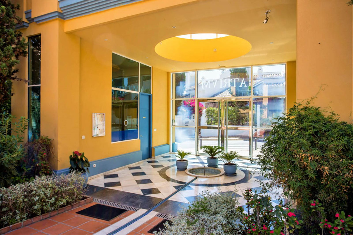 Appartement te koop in Bahía de Marbella | 2 slaapkamers H5152009
