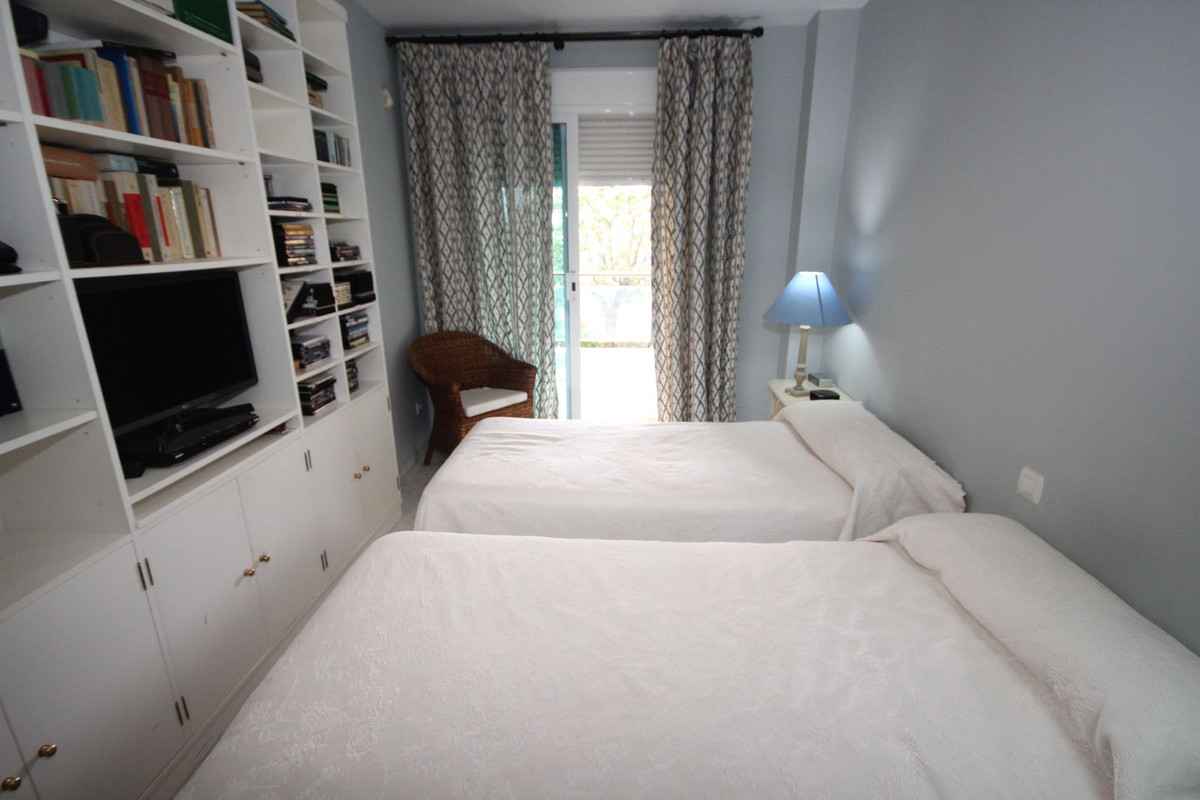 Appartement te koop in Bahía de Marbella | 2 slaapkamers H5152009