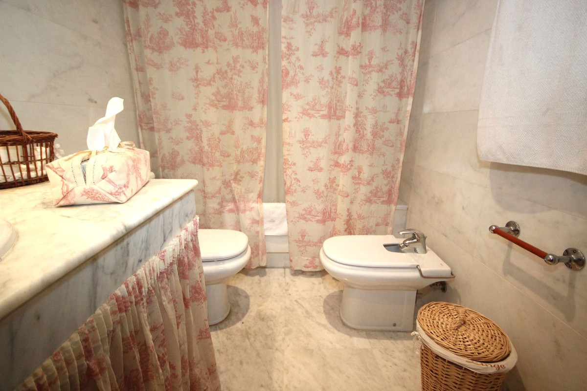 Appartement te koop in Bahía de Marbella | 2 slaapkamers H5152009