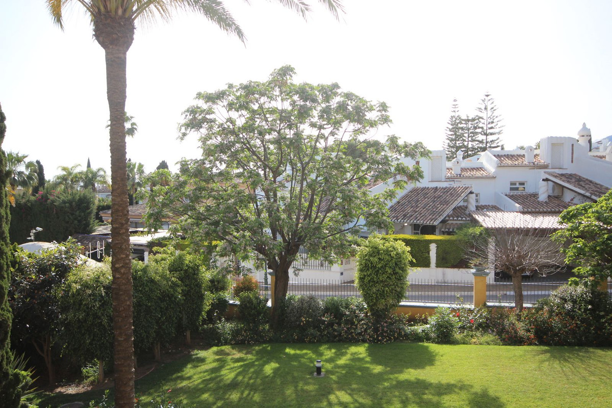 Appartement te koop in Bahía de Marbella | 2 slaapkamers H5152009