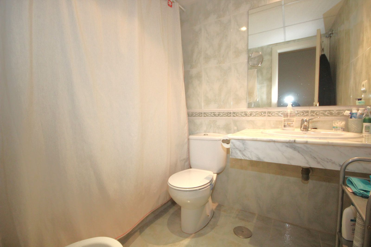 Appartement te koop in Bahía de Marbella | 2 slaapkamers H5152009