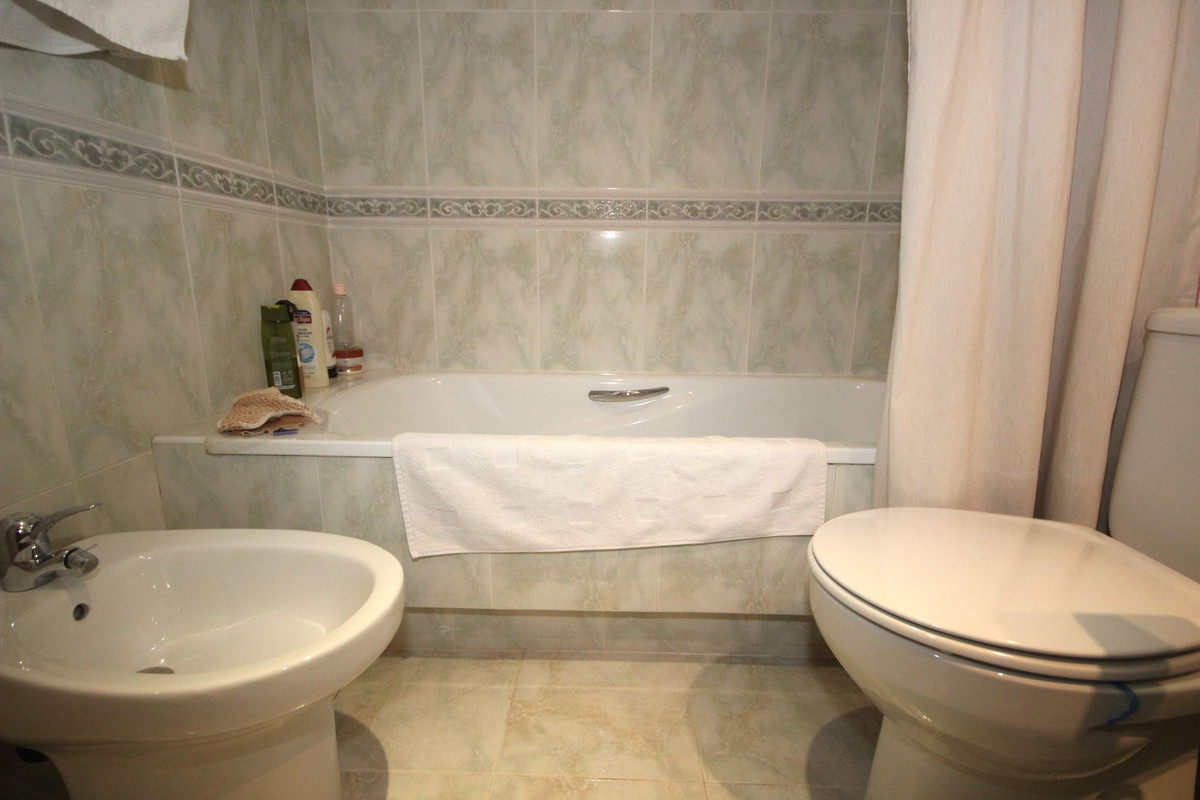 Appartement te koop in Bahía de Marbella | 2 slaapkamers H5152009