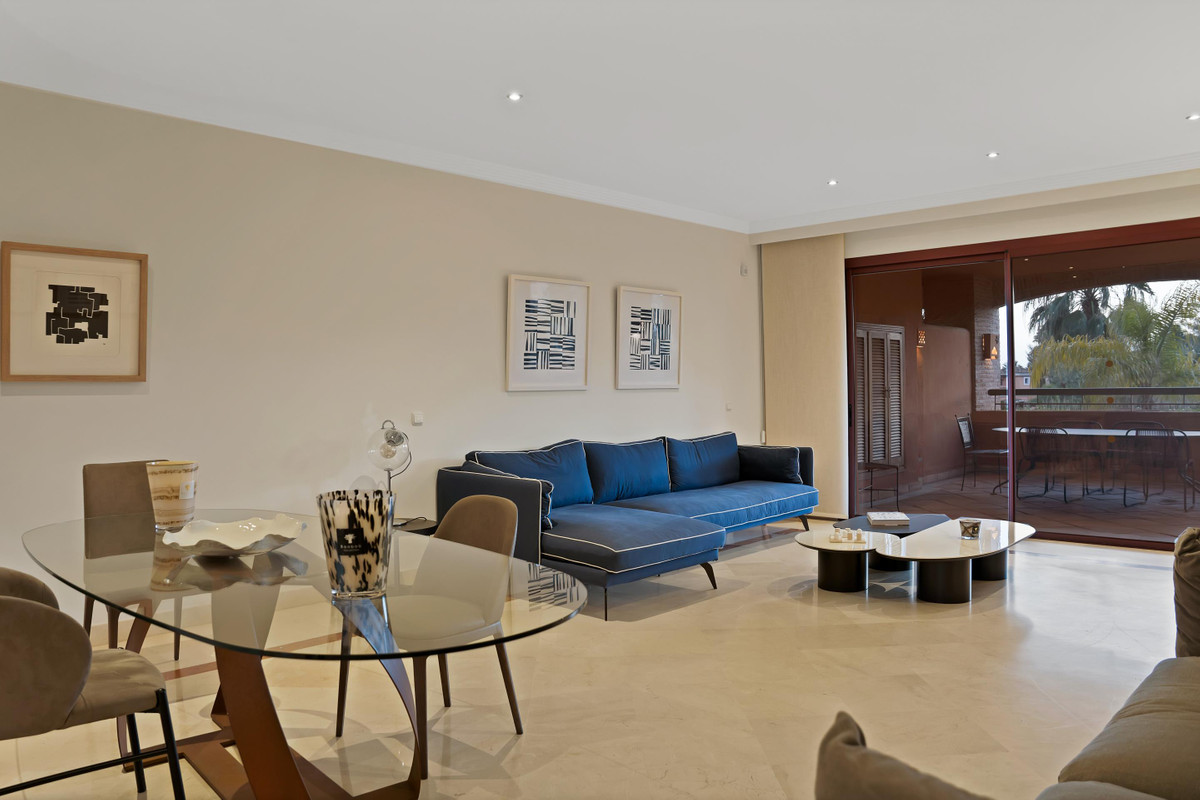 Appartement te koop in Bahía de Marbella | 3 slaapkamers H5304808