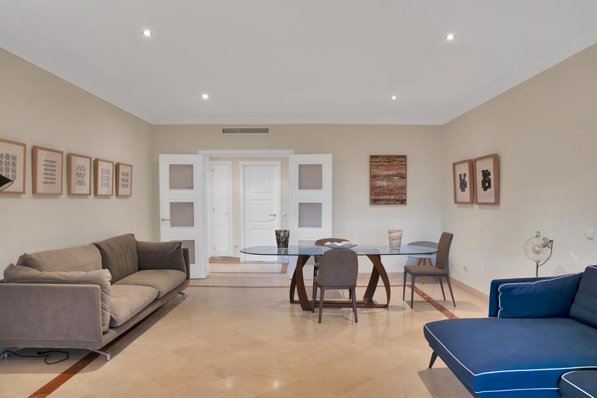 Appartement te koop in Bahía de Marbella | 3 slaapkamers H5304808