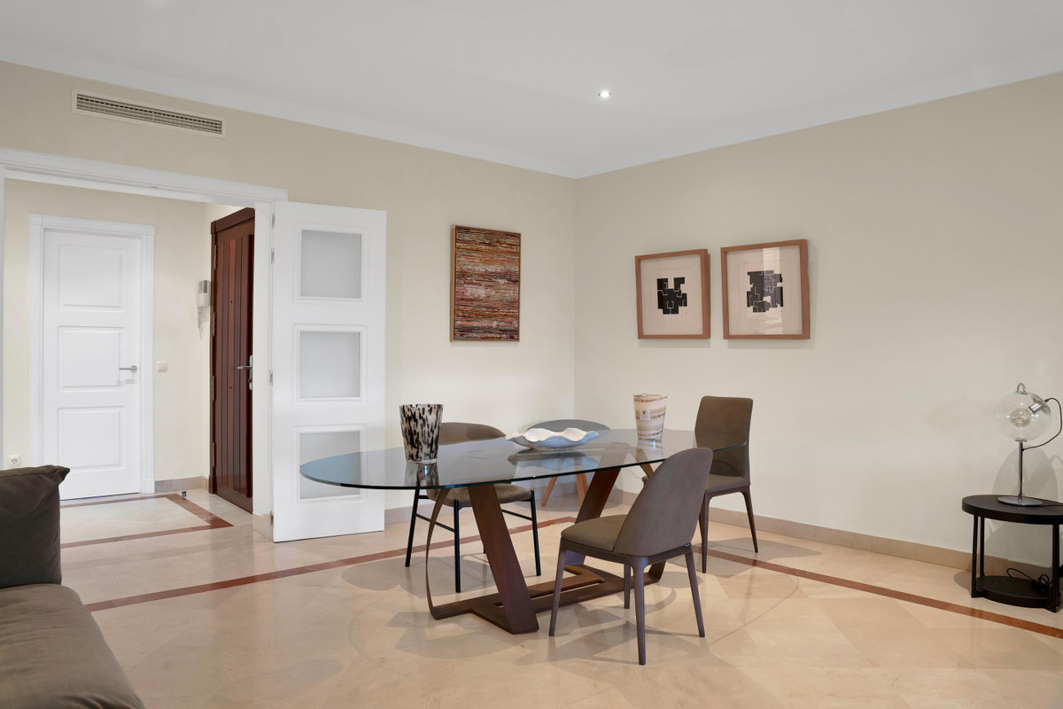 Appartement te koop in Bahía de Marbella | 3 slaapkamers H5304808