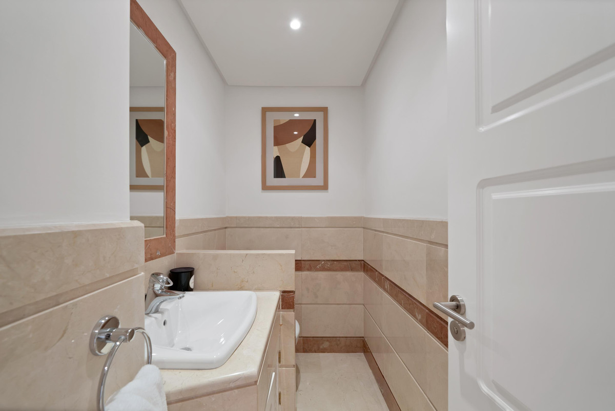 Appartement te koop in Bahía de Marbella | 3 slaapkamers H5304808