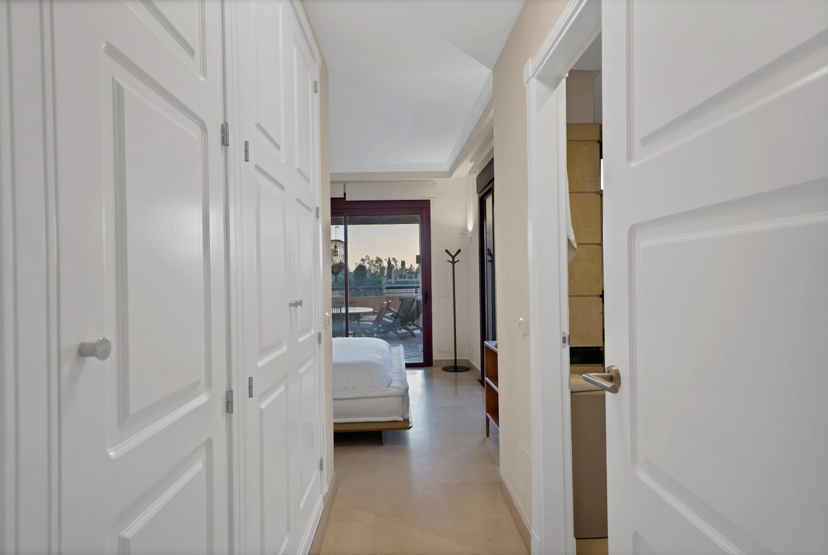 Appartement te koop in Bahía de Marbella | 3 slaapkamers H5304808