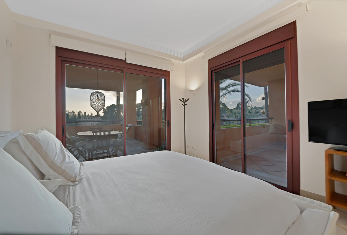 Appartement te koop in Bahía de Marbella | 3 slaapkamers H5304808