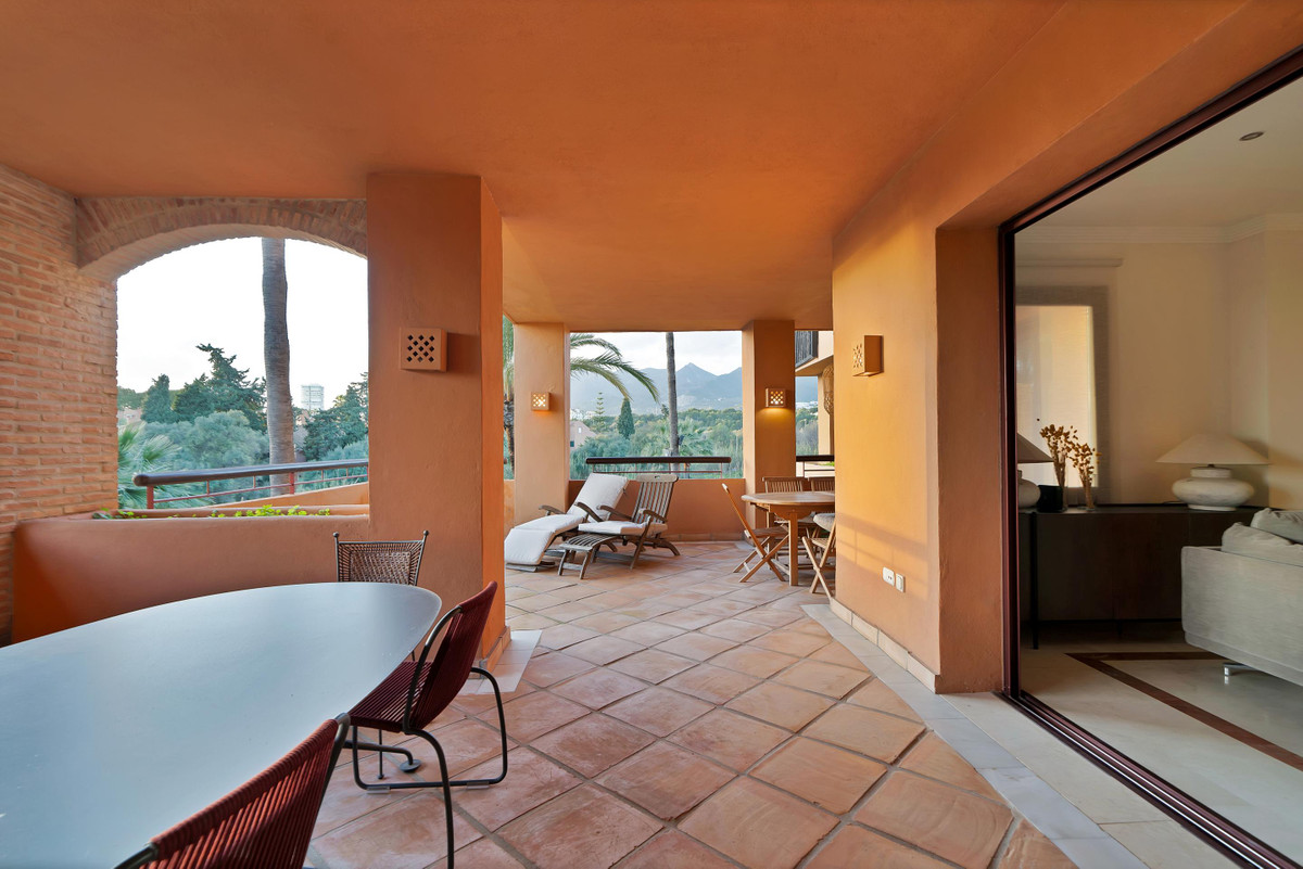 Appartement te koop in Bahía de Marbella | 3 slaapkamers H5304808