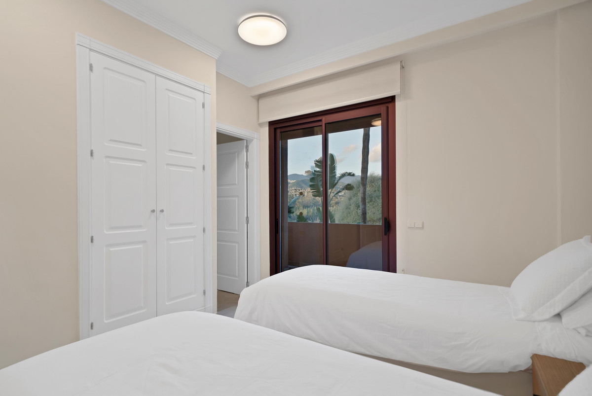 Appartement te koop in Bahía de Marbella | 3 slaapkamers H5304808