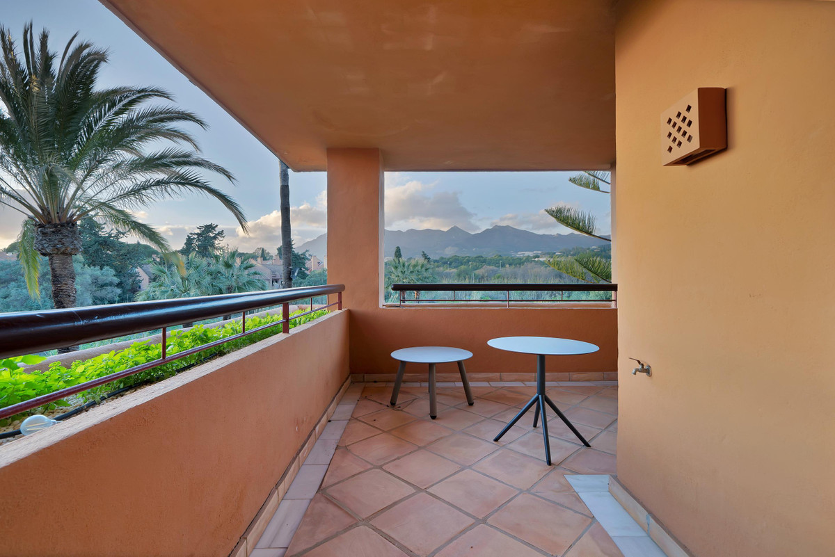 Appartement te koop in Bahía de Marbella | 3 slaapkamers H5304808