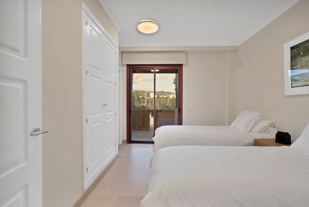 Appartement te koop in Bahía de Marbella | 3 slaapkamers H5304808