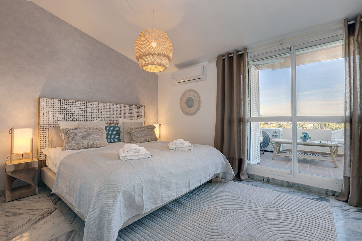 Appartement te koop in Bahía de Marbella | 5 slaapkamers H5310082