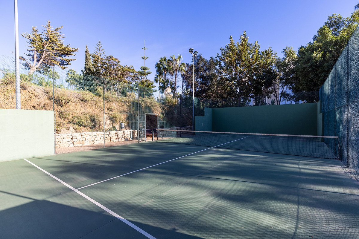 Appartement te koop in Bahía de Marbella | 5 slaapkamers H5310082