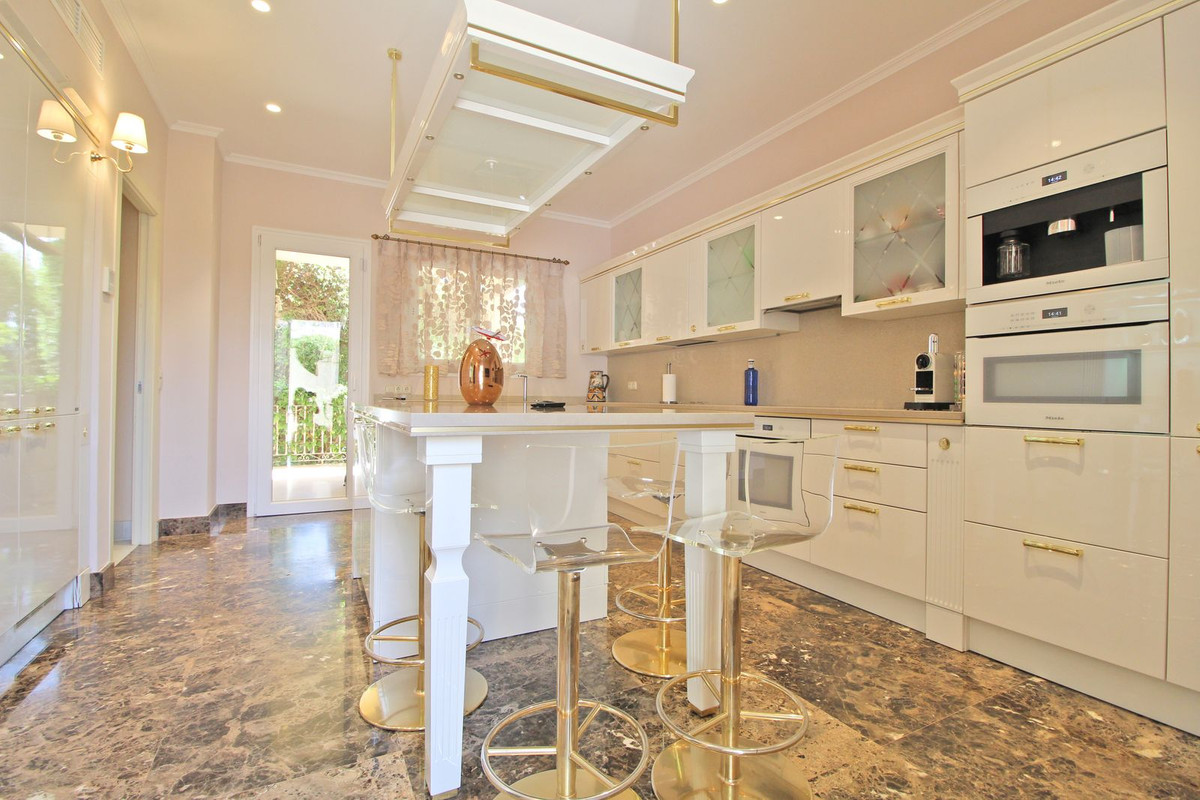 Appartement te koop in Bahía de Marbella | 7 slaapkamers H5364913