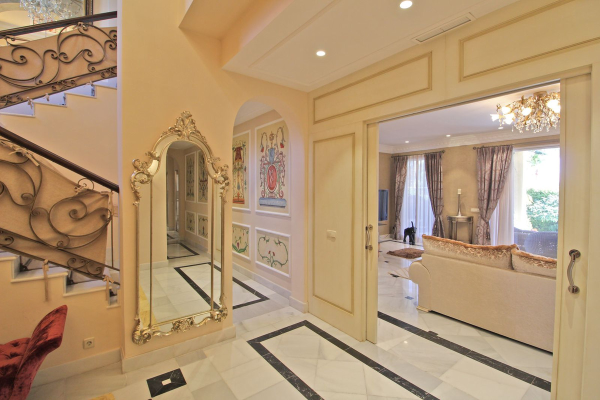Appartement te koop in Bahía de Marbella | 7 slaapkamers H5364913