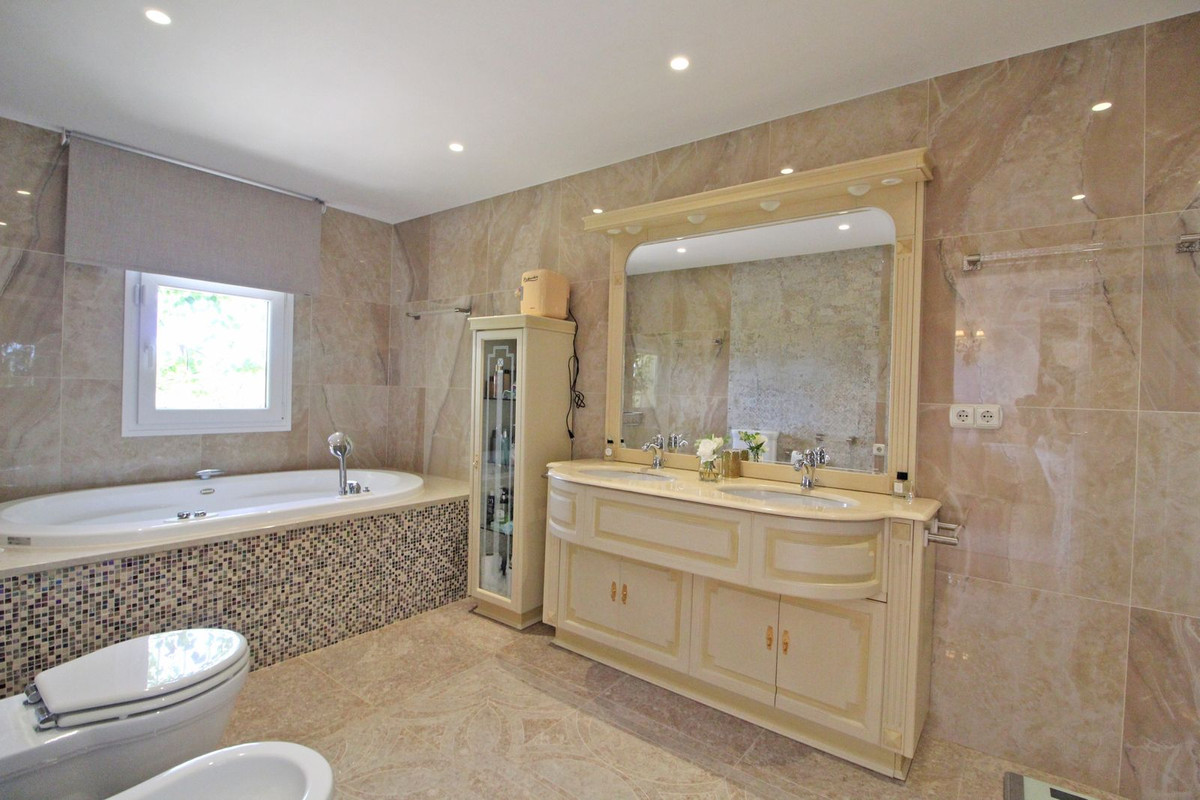 Appartement te koop in Bahía de Marbella | 7 slaapkamers H5364913