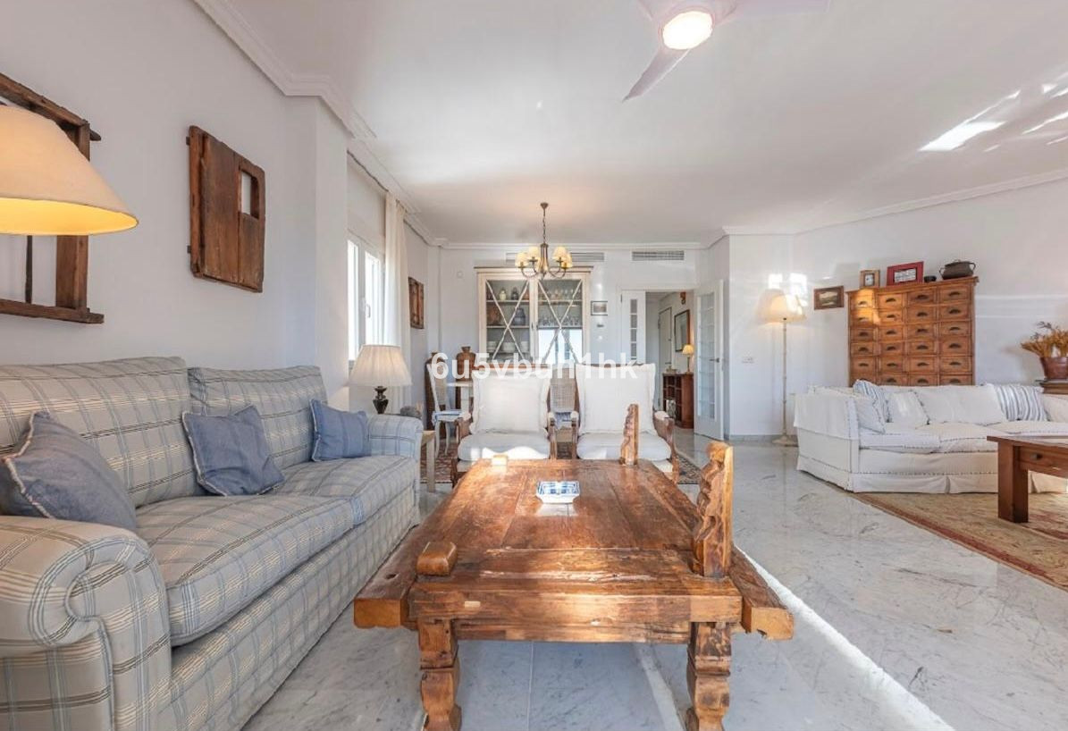Appartement te koop in Bahía de Marbella | 4 slaapkamers H5366458