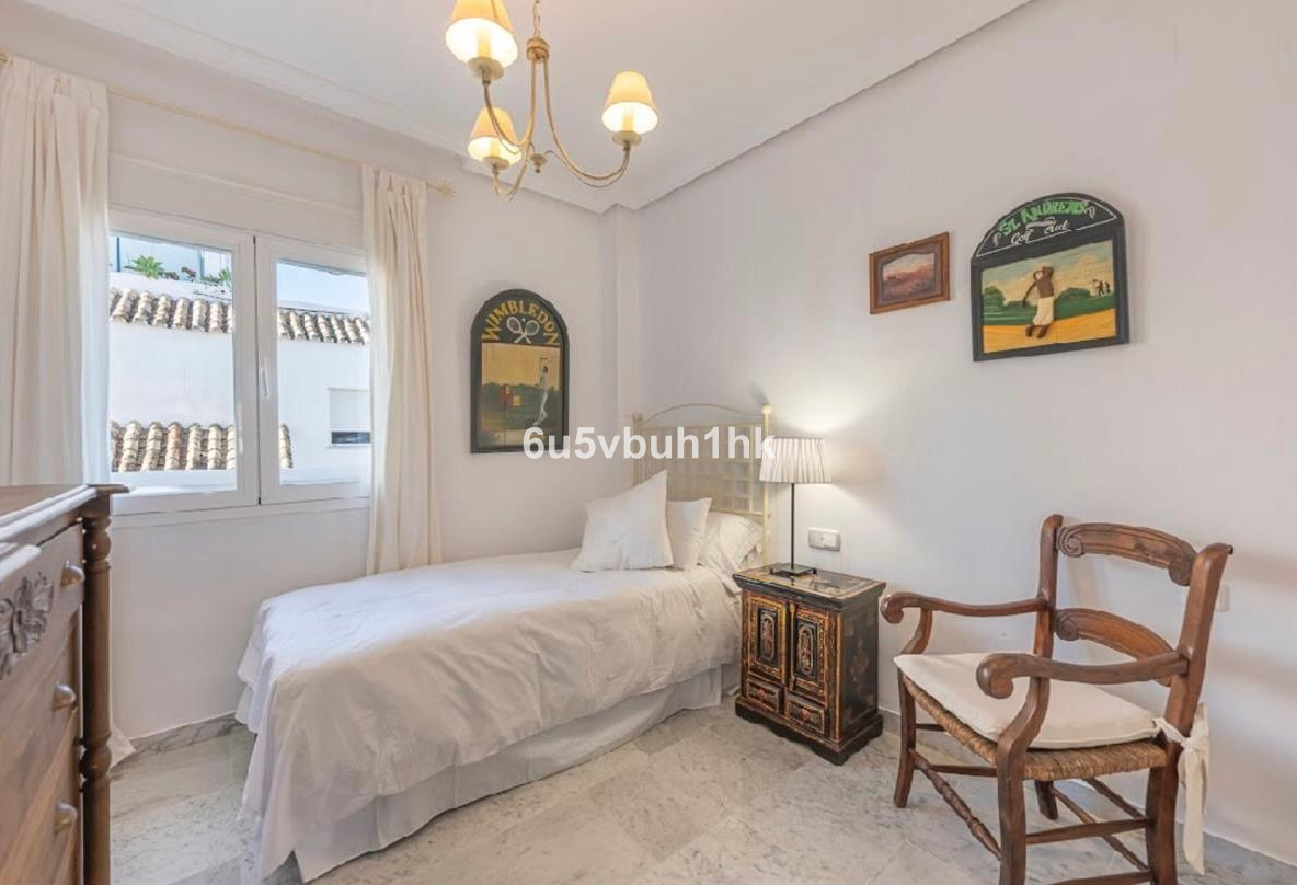 Appartement te koop in Bahía de Marbella | 4 slaapkamers H5366458