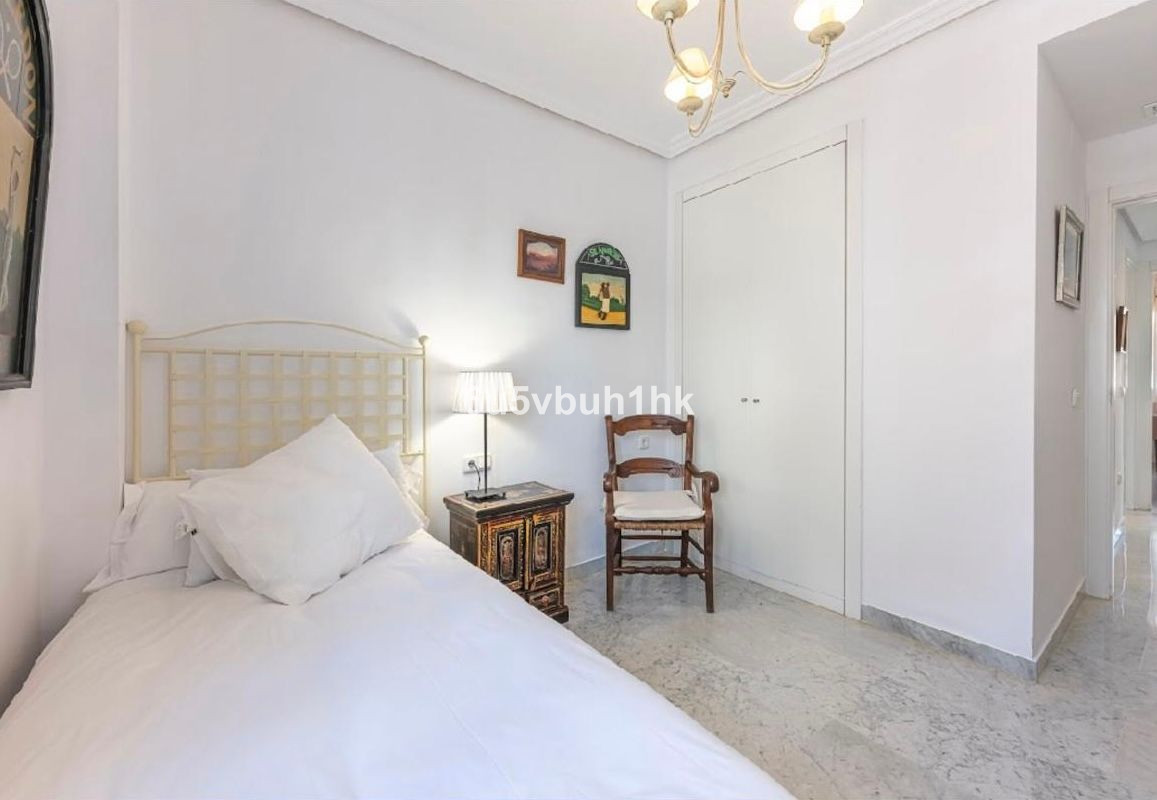 Appartement te koop in Bahía de Marbella | 4 slaapkamers H5366458