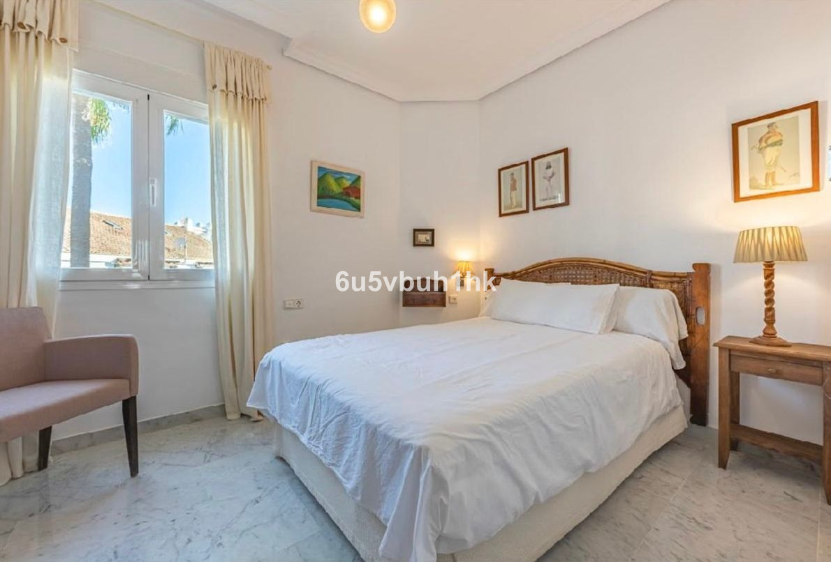 Appartement te koop in Bahía de Marbella | 4 slaapkamers H5366458