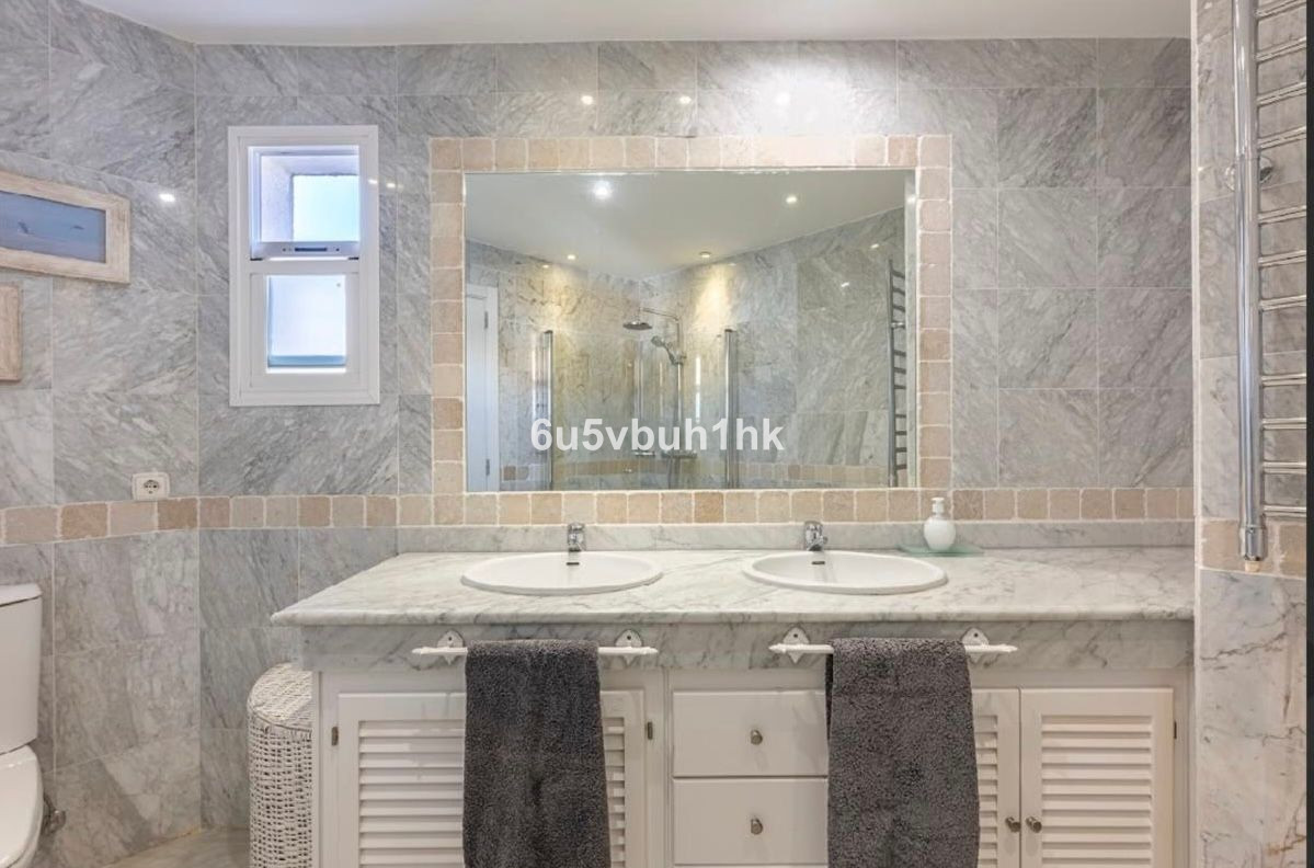 Appartement te koop in Bahía de Marbella | 4 slaapkamers H5366458