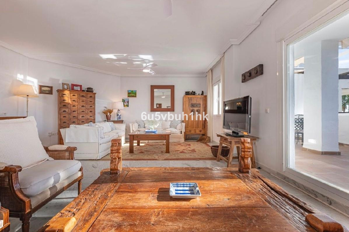 Appartement te koop in Bahía de Marbella | 4 slaapkamers H5366458