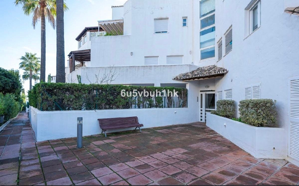 Appartement te koop in Bahía de Marbella | 4 slaapkamers H5366458