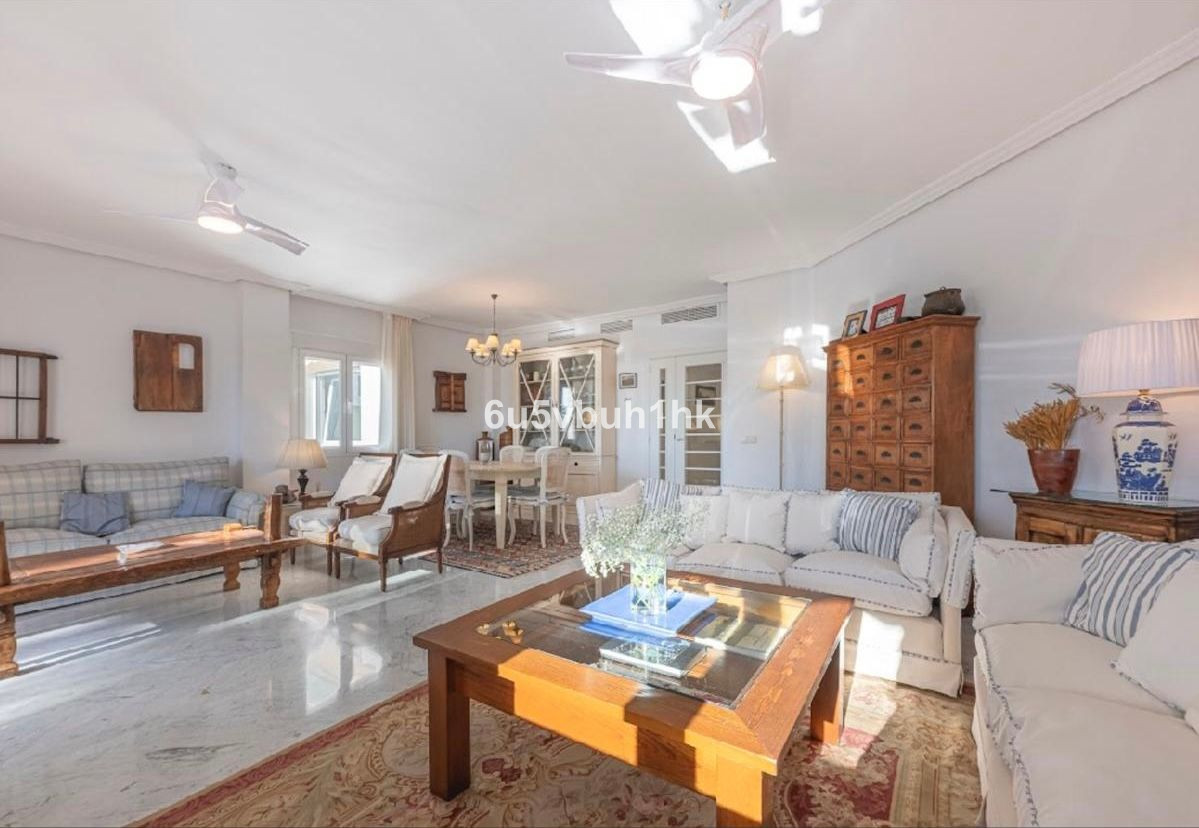 Appartement te koop in Bahía de Marbella | 4 slaapkamers H5366458