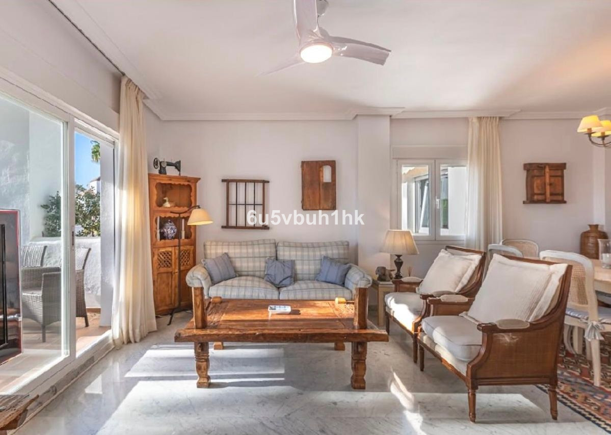 Appartement te koop in Bahía de Marbella | 4 slaapkamers H5366458