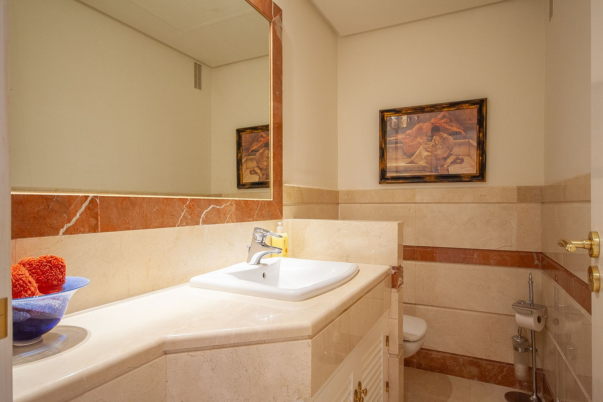 Appartement te koop in Bahía de Marbella | 2 slaapkamers H5372803