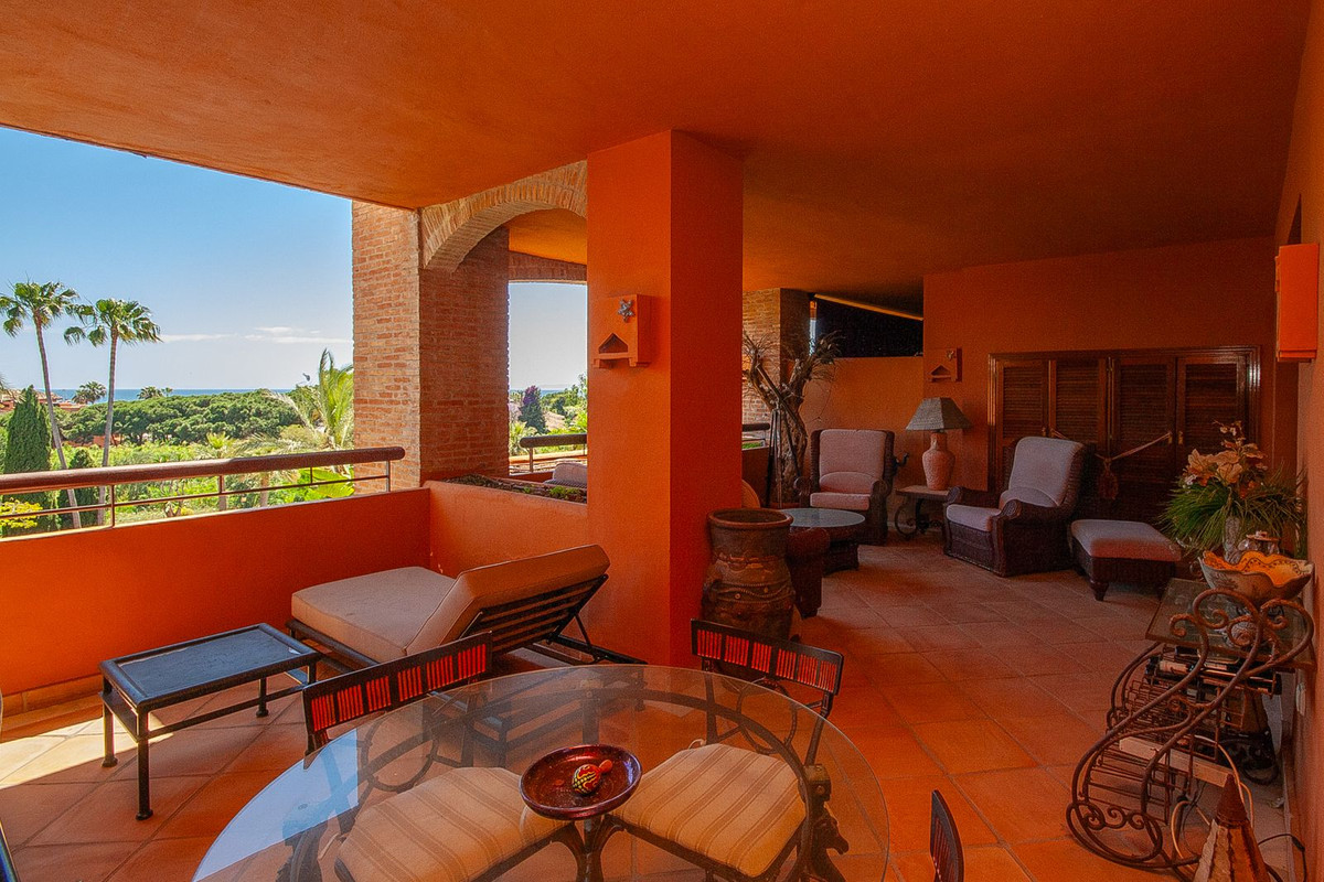 Appartement te koop in Bahía de Marbella | 2 slaapkamers H5372803