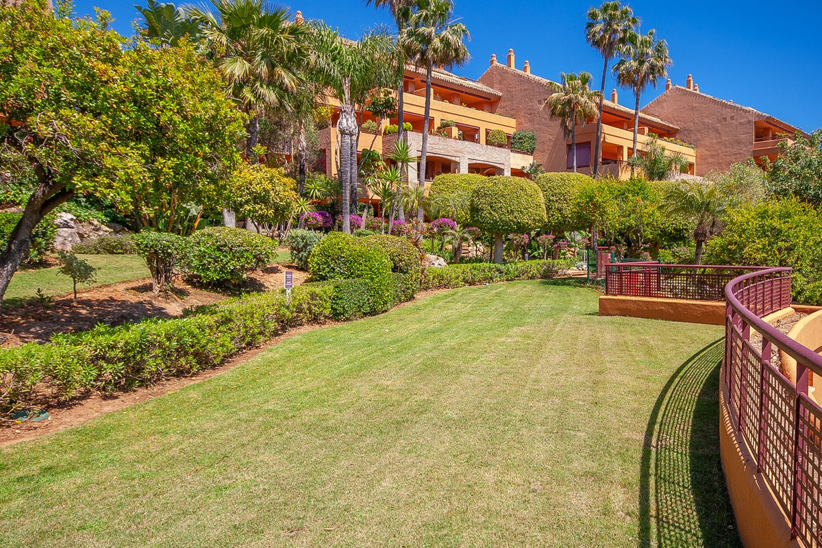 Appartement te koop in Bahía de Marbella | 2 slaapkamers H5372803