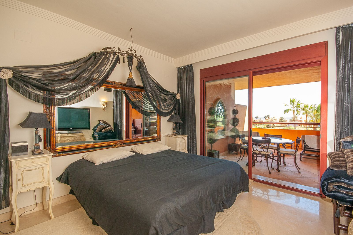 Appartement te koop in Bahía de Marbella | 2 slaapkamers H5372803