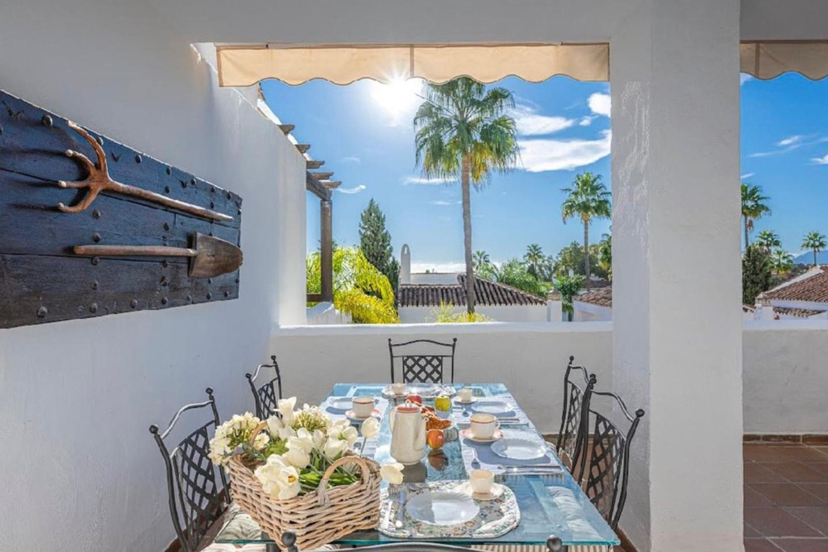 Appartement te koop in Bahía de Marbella | 4 slaapkamers H5402458