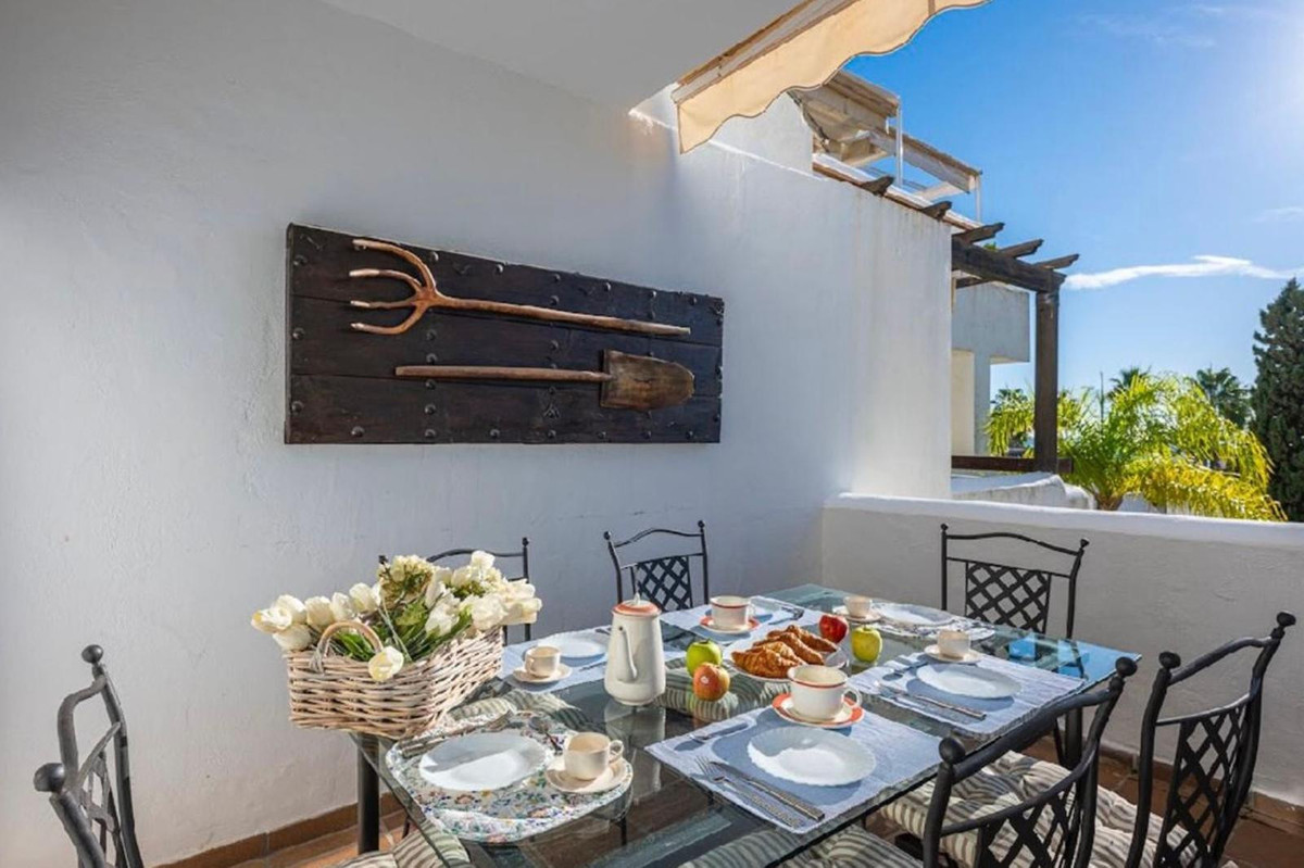 Appartement te koop in Bahía de Marbella | 4 slaapkamers H5402458