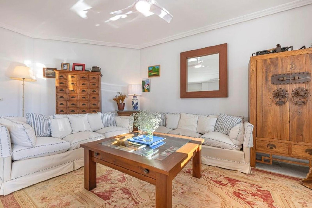 Appartement te koop in Bahía de Marbella | 4 slaapkamers H5402458