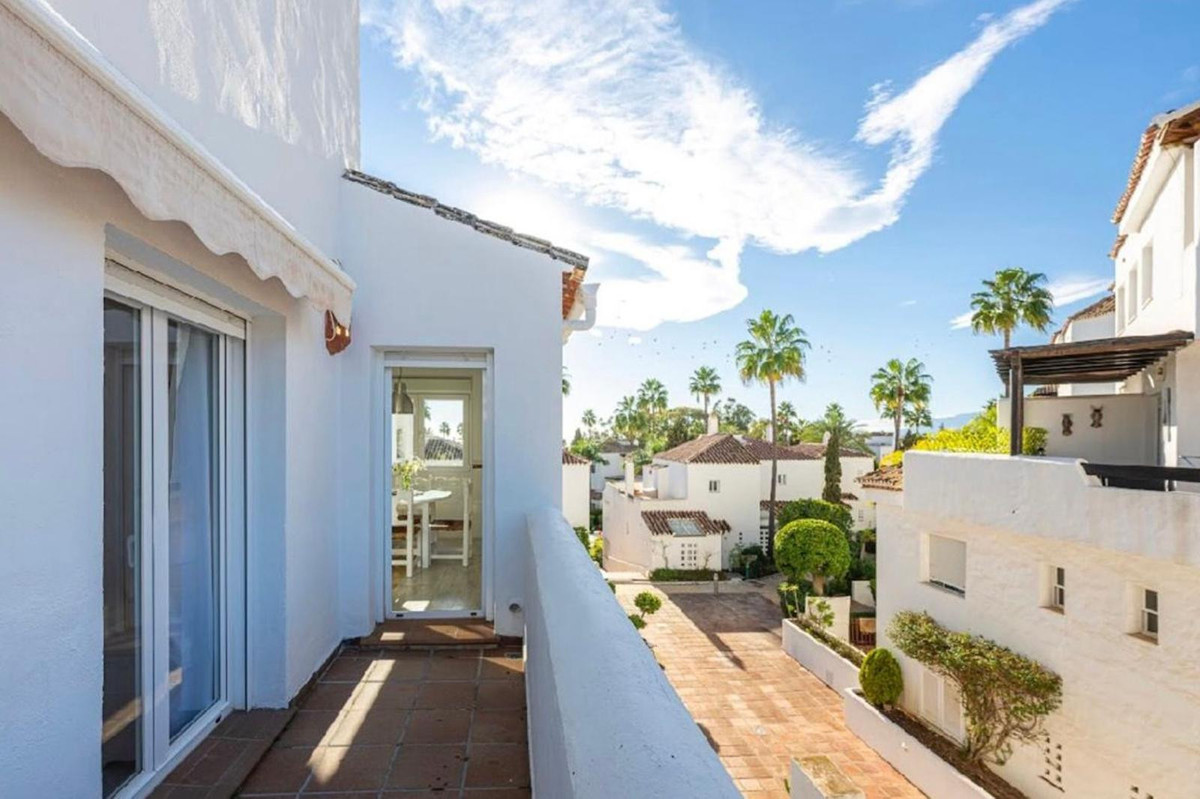Appartement te koop in Bahía de Marbella | 4 slaapkamers H5402458