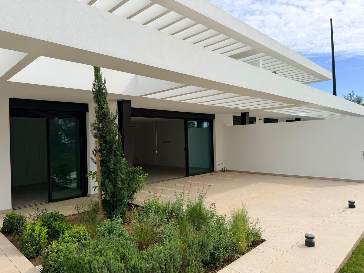 Huis te koop in Bahía de Marbella | 2 slaapkamers H5430595
