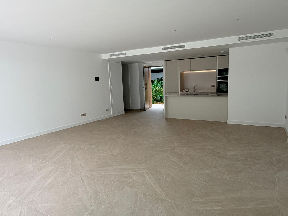 Huis te koop in Bahía de Marbella | 2 slaapkamers H5430595