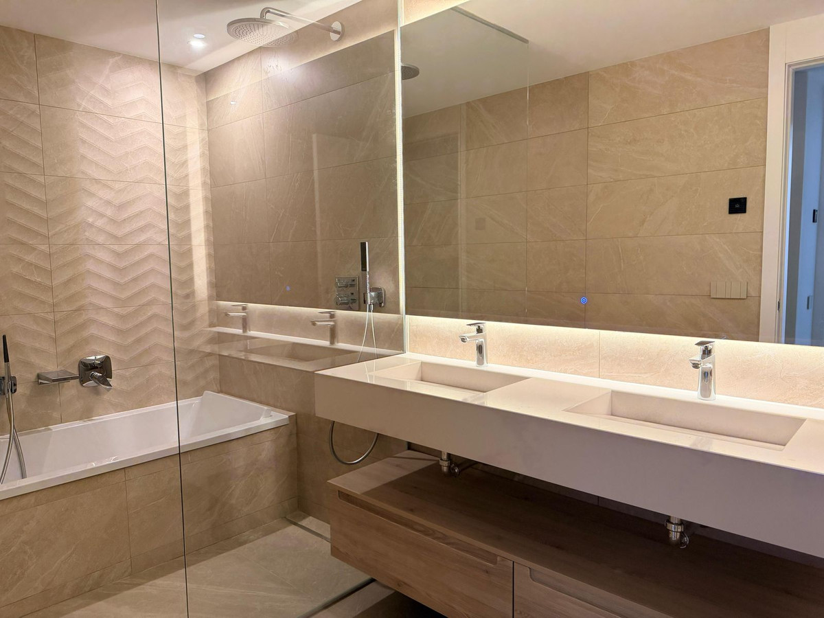Huis te koop in Bahía de Marbella | 2 slaapkamers H5430595