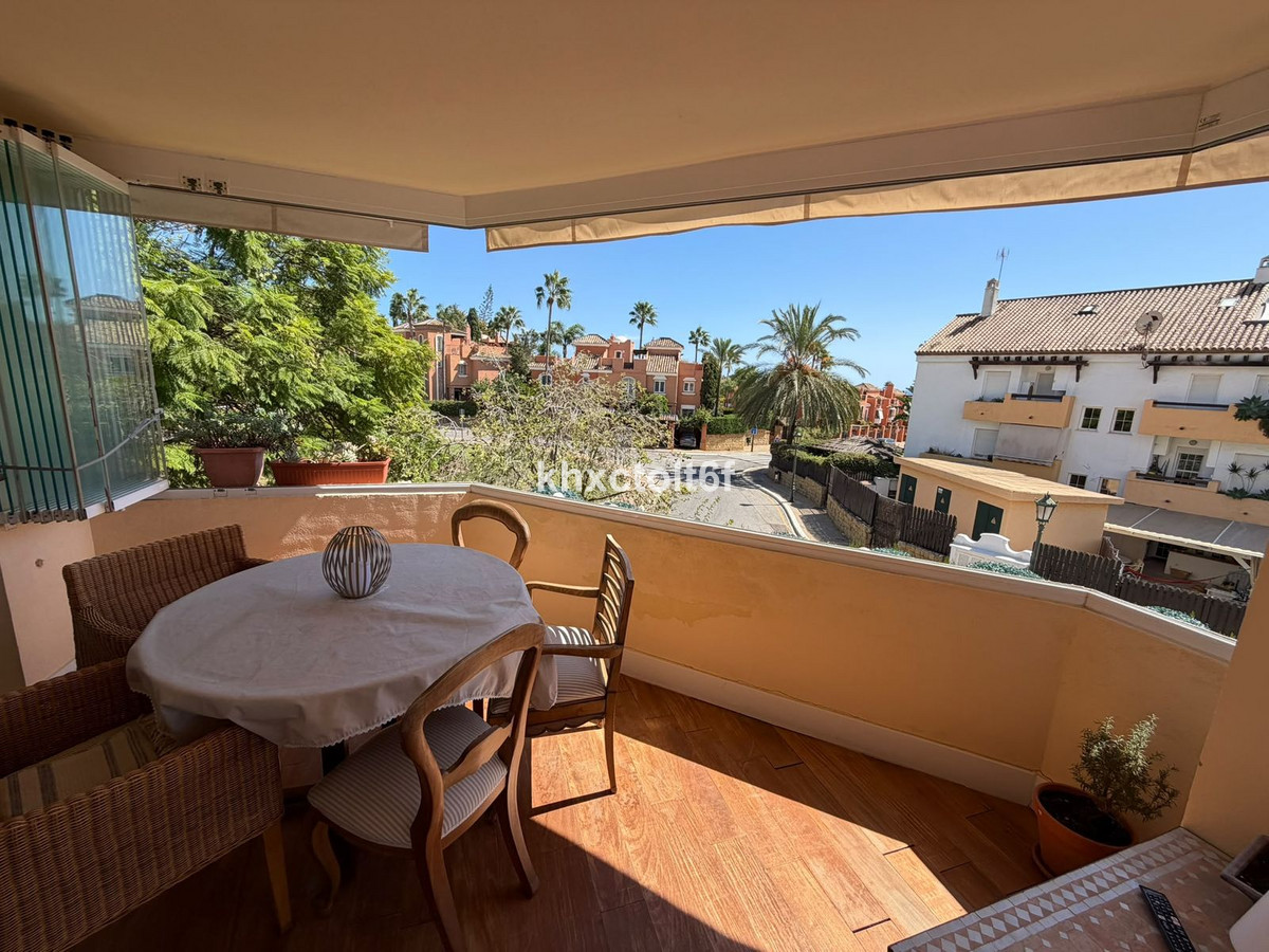 Appartement te koop in Bahía de Marbella | 2 slaapkamers H5491936