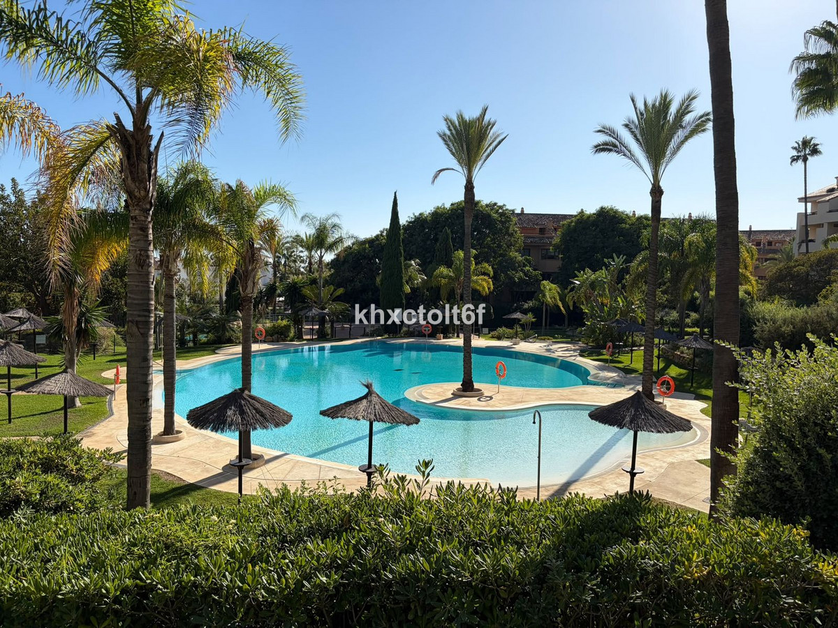 Appartement te koop in Bahía de Marbella | 2 slaapkamers H5491936