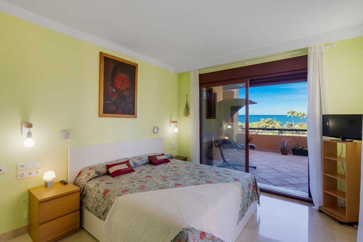 Appartement te koop in Bahía de Marbella | 3 slaapkamers H5492395