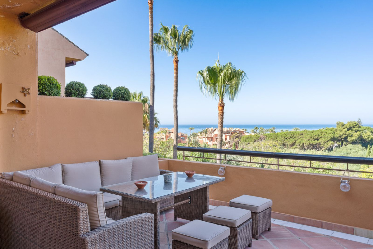 Appartement te koop in Bahía de Marbella | 3 slaapkamers H5492395