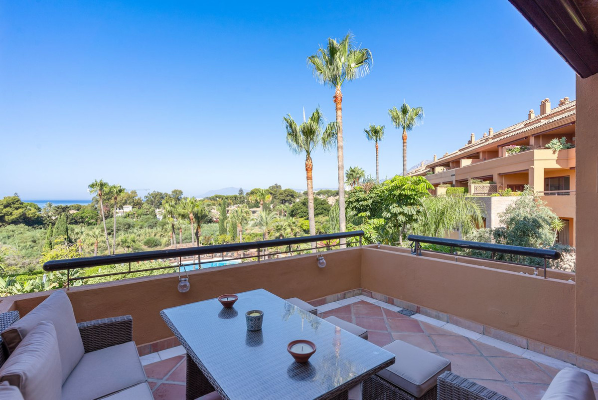 Appartement te koop in Bahía de Marbella | 3 slaapkamers H5492395